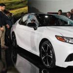 Toyota Camry нового поколения прониклась драйверскими ценностями Среди остальных характеристик и параметров «Камри» нового поколения можно отметить