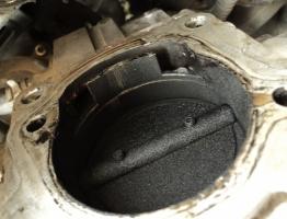 What does cleaning the throttle valve do and how to adjust the throttle Throttle cleaning fluid
